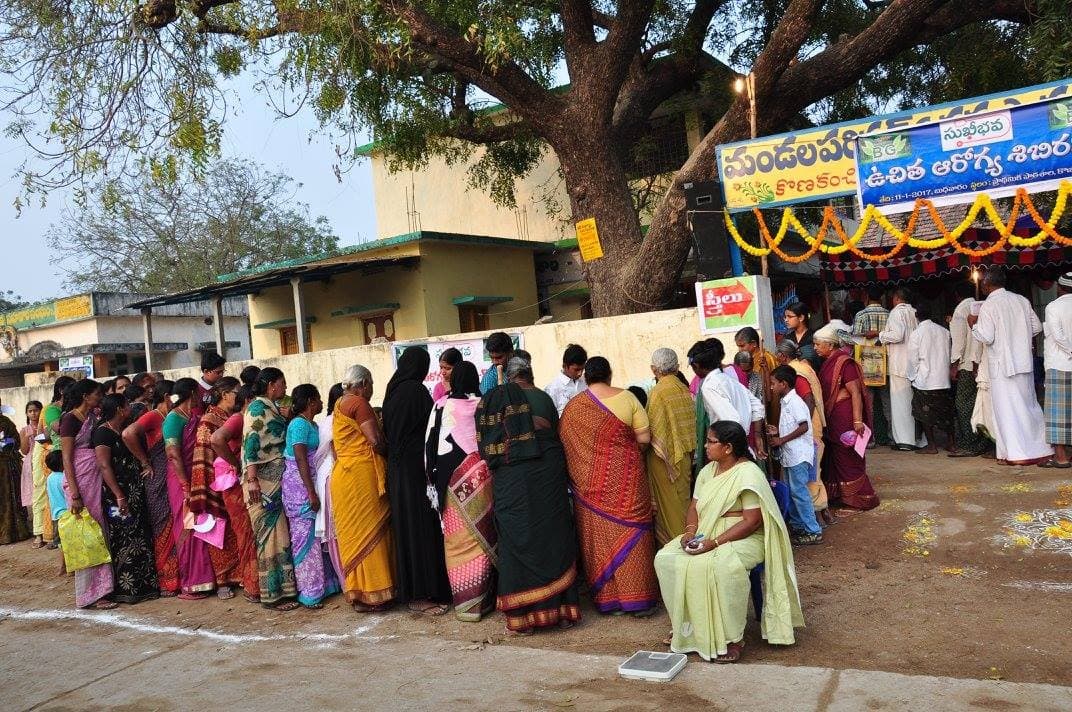 Sukheebhava free medical camp at Konakanchi, Krishna District · 11 January 2017 (photo D05)