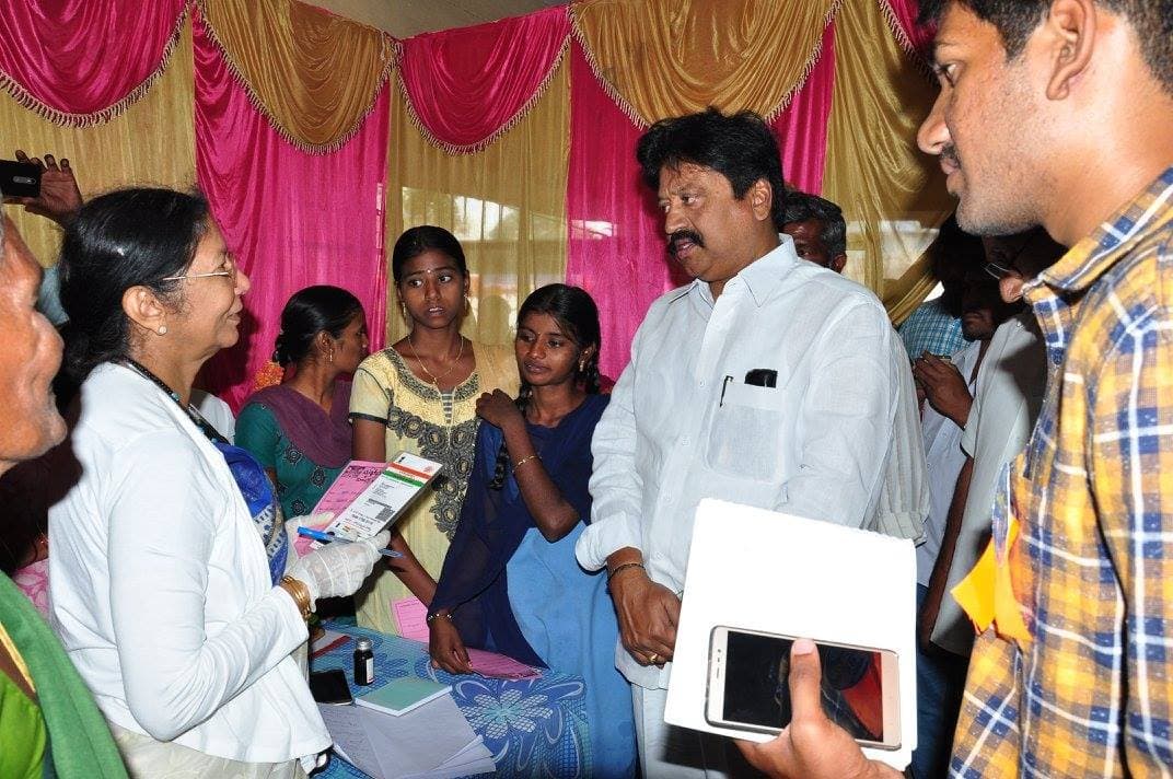 Sukheebhava free medical camp at Konakanchi, Krishna District · 11 January 2017 (photo D24)