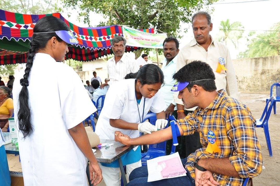Sukheebhava free medical camp at Konakanchi, Krishna District · 11 January 2017 (photo D29)